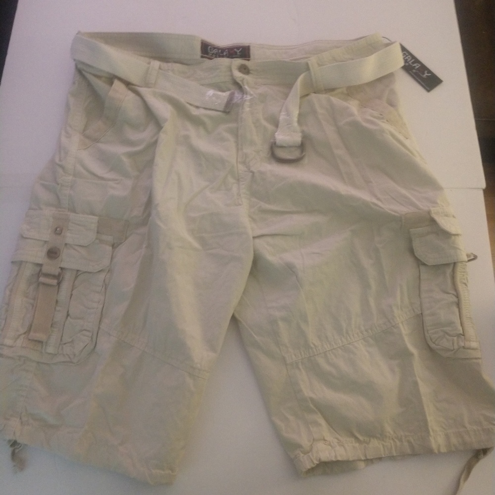 Classic Fit Belted Cargo Shorts